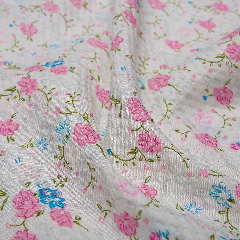 Spredt trykt med boblebehandling 100% polyesterstoff liten blomsterdesign